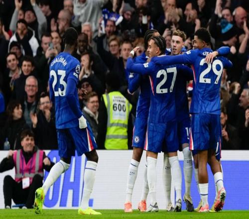 英超豪門殺入歐冠區(qū)，22歲后衛(wèi)爆發(fā)：獨造2球，全場最佳