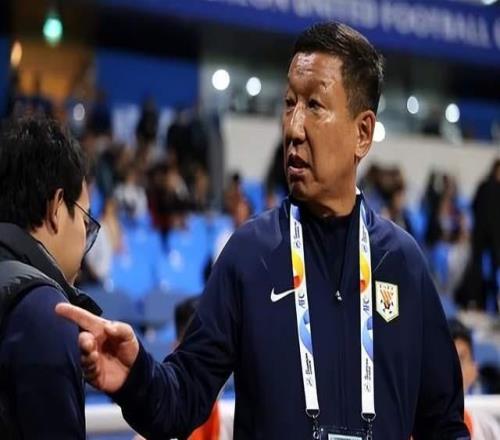 炸鍋了！張外龍中超下課：韓媒怒批韓國教練就這么不受待見