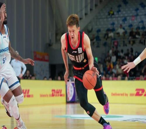 CBA拉開(kāi)戰(zhàn)幕廣東雙雄首輪一喜一憂