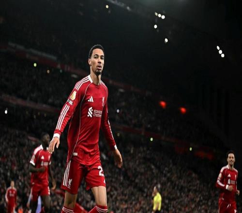 埃基蒂克利物浦生涯前10次英超首發(fā)7球，隊史僅次于斯圖里奇