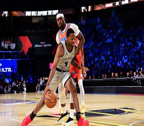 攻守兼?zhèn)涞捻敿壙匦l(wèi)！馬刺后場核心完全配得起一份頂薪合同