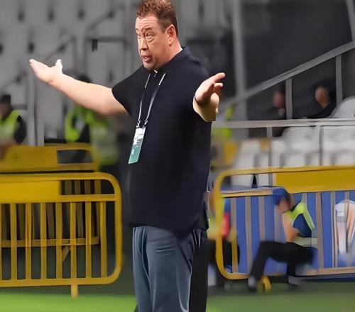 意外！波耶特以為他重返中超會很搶手，結(jié)果自薦來浙江隊都被拒