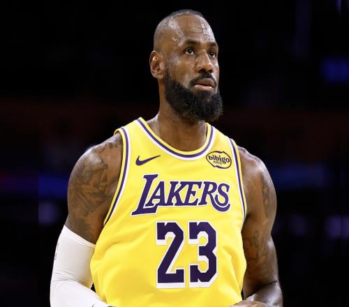 爆砍42+7+6+2！抱歉詹姆斯：你從歷史第一變成了歷史第二