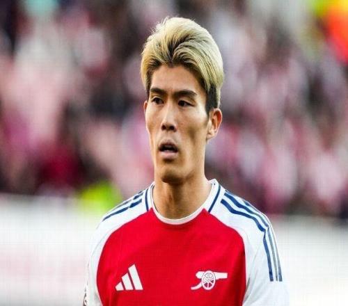 ESPN：富安健洋今晚抵達(dá)阿姆斯特丹，明天接受阿賈克斯體檢