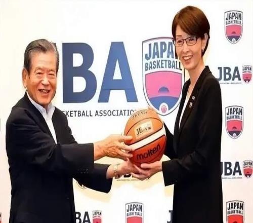 咪咕豪擲7.5億卻失CBA轉(zhuǎn)播權(quán)，日韓聯(lián)賽值多少錢