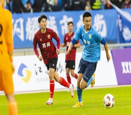 戈偉閑聊職業賽與蘇超的技術與精神之爭_中超直播