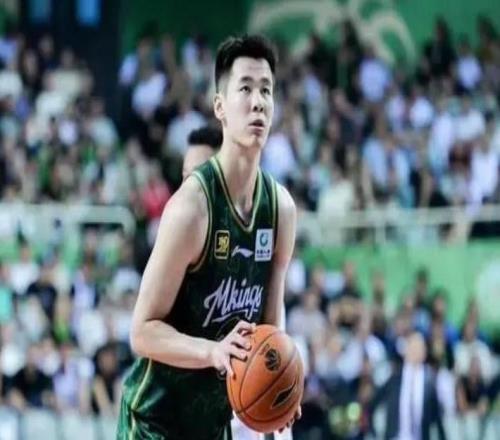 CBA新賽季第一黑馬殺出！逼瘋廣東后再爆冷上海：他們也要沖冠了