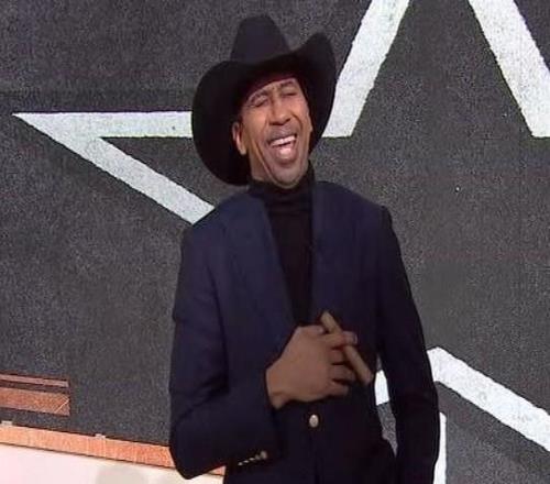 A史密斯狂喜，尼克斯奪得了1973年以來(lái)的首座NBA冠軍