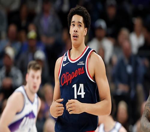 這不是狀態相當不錯嗎為什么快船不能給內線首輪秀多一些機會