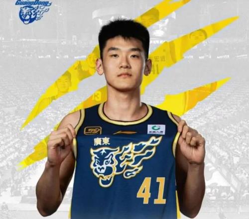 廣東隊(duì)2小將穩(wěn)定發(fā)揮，王洪澤成任駿飛接班人，杜鋒未來10年穩(wěn)了