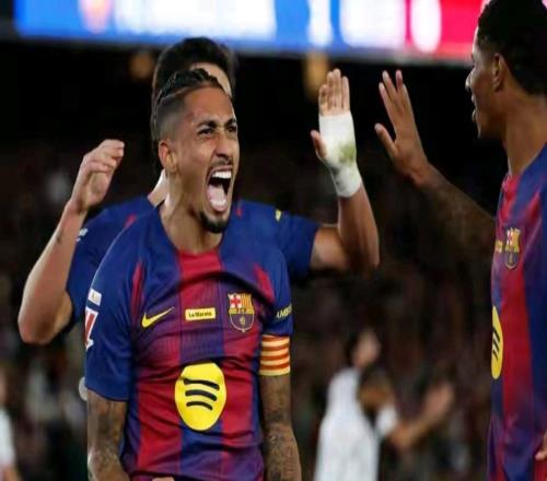 巴薩本賽季在進(jìn)攻端火力全開17輪打進(jìn)49球場均接近3球