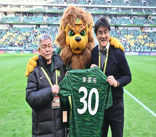 國安迎來強援！簽約前拜仁高層，接替李明，老總用外援，中超罕見