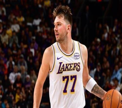 東契奇：我們需要在防守端展現(xiàn)更強(qiáng)的投入度這也是我的責(zé)任