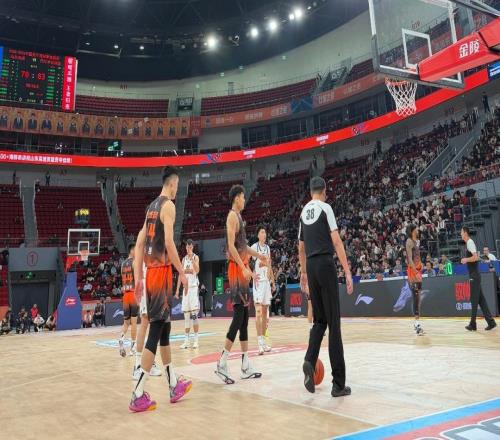 帥論險(xiǎn)勝難掩蓋攻守疲軟，邱彪：這么打比賽，對不起山東球迷