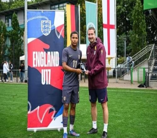 西班牙媒體又在編故事巴薩熱衷于一名15歲小將的邊鋒夢(mèng)幻泡影_西甲直播