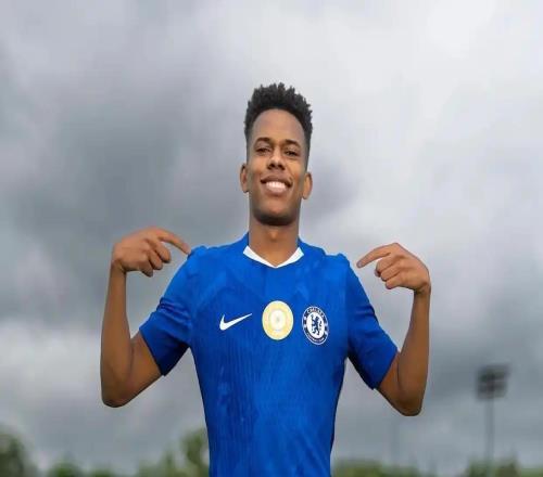 卡拉格：埃斯特旺有機會競爭金童獎，帕爾默回歸之后也要競爭上崗