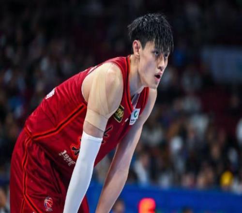 塵埃落定！曾凡博NBA夢再碎，家中發生變故，拒絕NBL重返北京