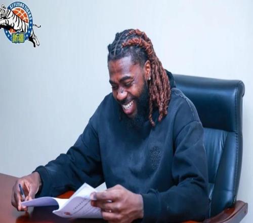 官方：新疆廣匯俱樂(lè)部簽下凱文哈里斯，新賽季將身披00號(hào)球衣