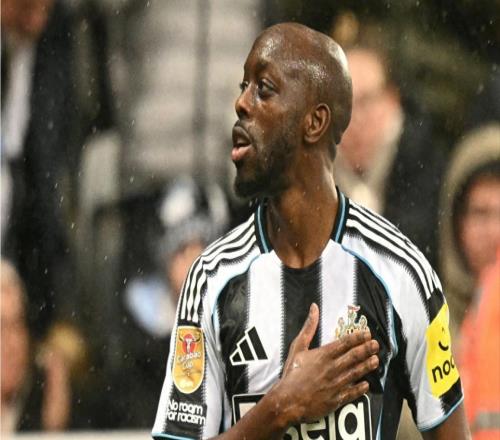 英超17輪：紐卡斯?fàn)柭?lián)鋒線迎利好消息，曼城強(qiáng)勢沖擊榜首