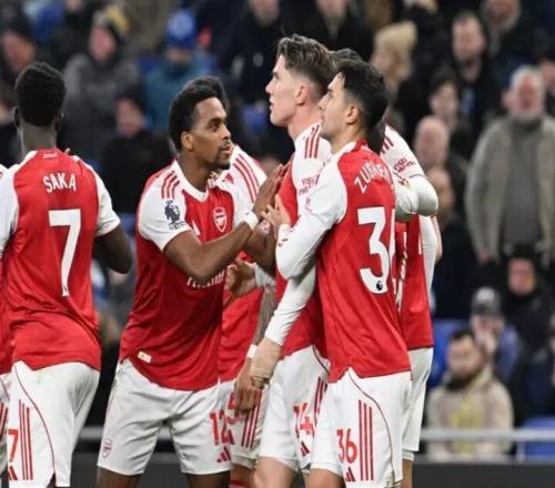 阿森納仍在進化！薩卡找到新搭檔左路防線竟可無限換防