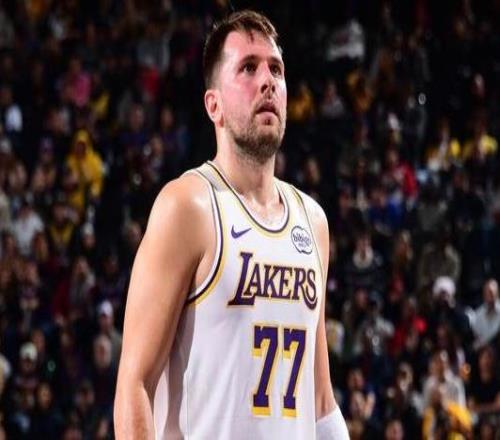 湖人：東契奇遭遇左腿挫傷對陣快船下半場不會回歸