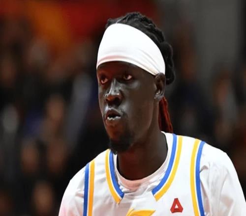 終于走了！奧莫特自宣離開北京，球隊該給周琦找替補了！