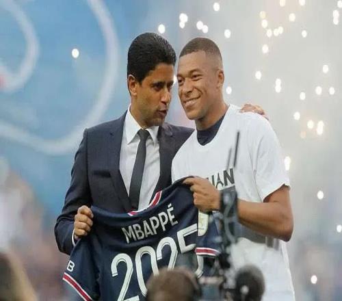 姆巴佩贏了合同，但在競技層面輸?shù)靡粩⊥康?/>
                                </a>
                            </div>
                            <div   id=