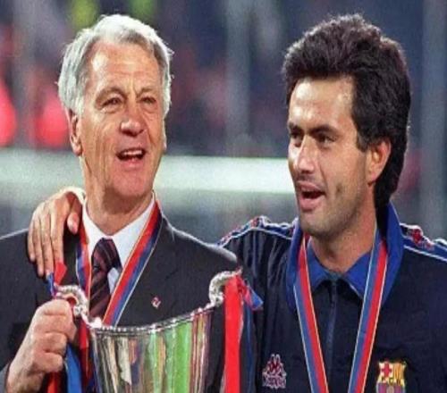 前巴薩球員：羅布森和穆里尼奧為我們帶來了不同的比賽風格