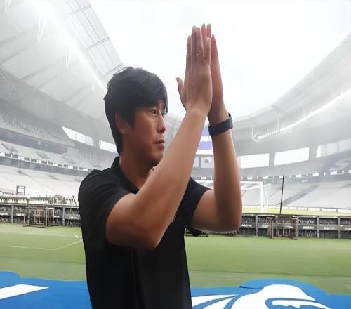 徐正源已重返成都蓉城！球迷自發(fā)接機送花，俱樂部也準備好大禮