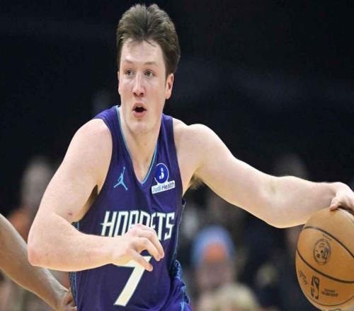 歷史最快，黃蜂隊新秀康克努佩爾投進(jìn)職業(yè)生涯第100記三分球