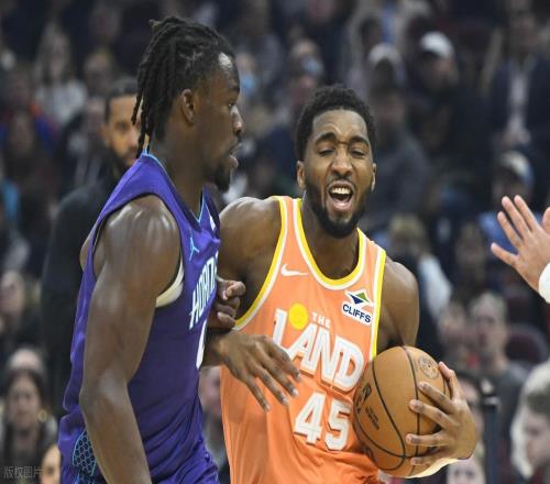 克尼佩爾創(chuàng)79年NBA紀錄！騎士24記3分刷新隊史紀錄，雙槍砍57分