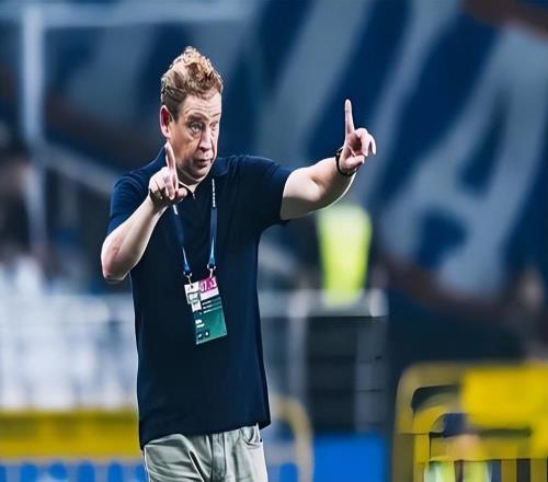 大連英博在12月22日官宣重要決定！已因此跟李國(guó)旭續(xù)約，值得期待