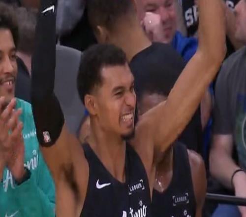 紀(jì)錄終結(jié)但無所謂，文班對(duì)雷霆一戰(zhàn)連續(xù)101場(chǎng)有蓋帽紀(jì)錄作古