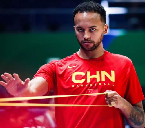 深夜12點(diǎn)！李凱爾官宣放棄中國國籍，中國男籃歸化首試失敗