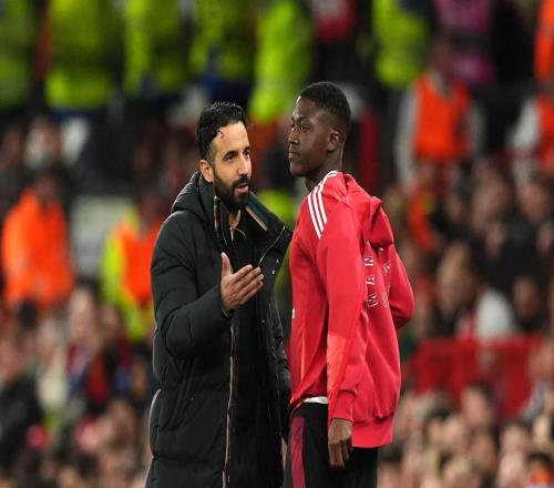 前曼聯(lián)球員莫里森：曼聯(lián)讓梅努補時階段上場是在戲弄他