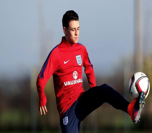 TA：福登重拾對足球的熱愛，并真正坐穩(wěn)曼城10號位