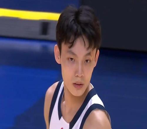 CBA排行榜更新，廣東5連勝再奪前2，遼籃穩(wěn)居前3，爭冠格局顯現(xiàn)