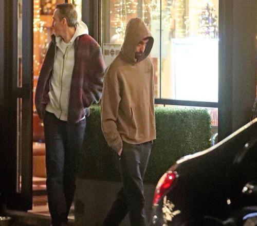 B費(fèi)受傷后現(xiàn)身跛行，曼聯(lián)寄望其創(chuàng)造奇跡提前復(fù)出！最好能戰(zhàn)曼城