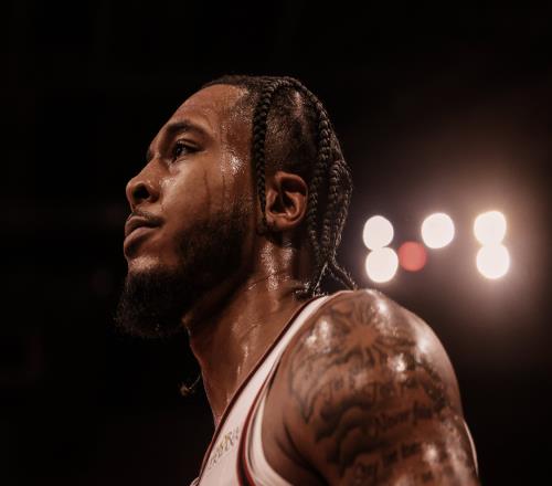 確診了！右肩靜脈血栓！火箭扔掉的NBA首輪秀