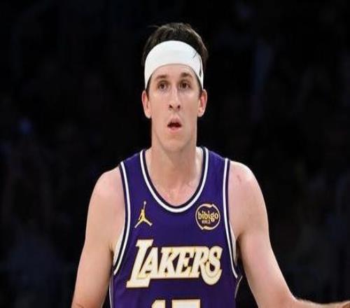 此前連續(xù)缺席三場(chǎng)！里夫斯將復(fù)出戰(zhàn)太陽(yáng)