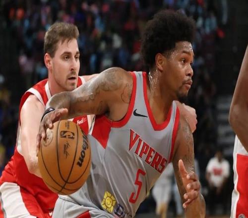 能力非常一般，但這位后場(chǎng)球員卻能進(jìn)入火箭二隊(duì)的先發(fā)陣容