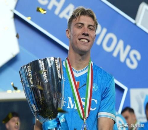 改變！霍伊倫奪冠暗諷曼聯(lián)，滕哈格下課后，勒沃庫森沖進前三