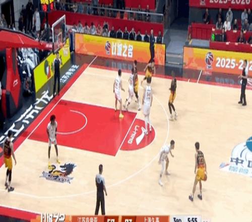 26歲廣西球王，在質(zhì)疑聲中成為本土得分王