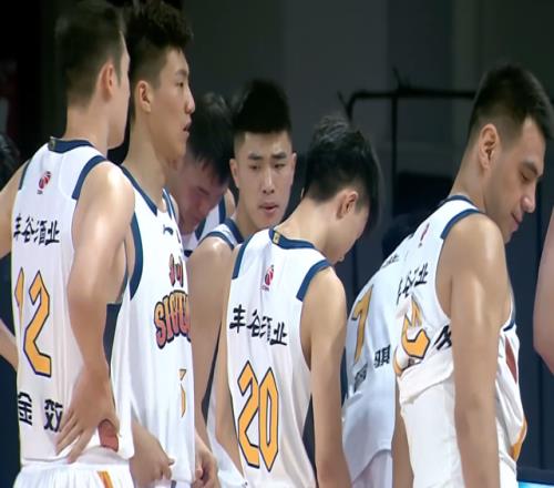 CBA瘋狂一夜！楊瀚森母隊(duì)破17年魔咒，最新排名大亂：僅剩2隊(duì)全勝