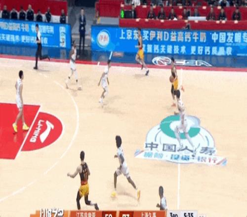 26歲廣西球王，在質(zhì)疑聲中成為本土得分王