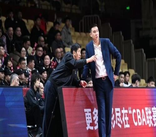 正式確定！CBA名帥下課，浙江男籃更換教練