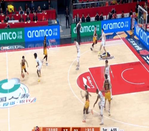 26歲廣西球王，在質(zhì)疑聲中成為本土得分王