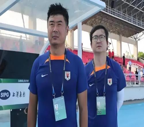 韓鵬若下賽季在魯能轉(zhuǎn)正！他有可能第一個(gè)被重用，實(shí)力不比陳蒲差