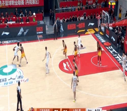 26歲廣西球王，在質(zhì)疑聲中成為本土得分王