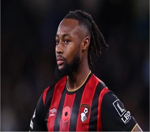 曼晚：塞門約能勝任曼聯(lián)左邊翼衛(wèi)，在曼城能擔(dān)任左右兩路邊鋒